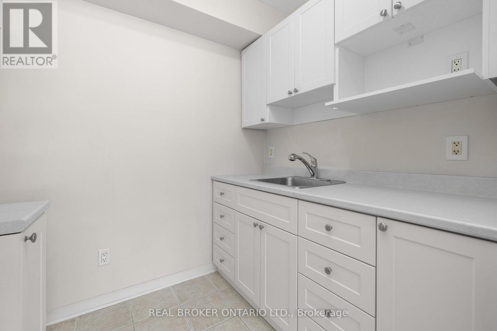 103c - 2041 Arrowsmith Drive