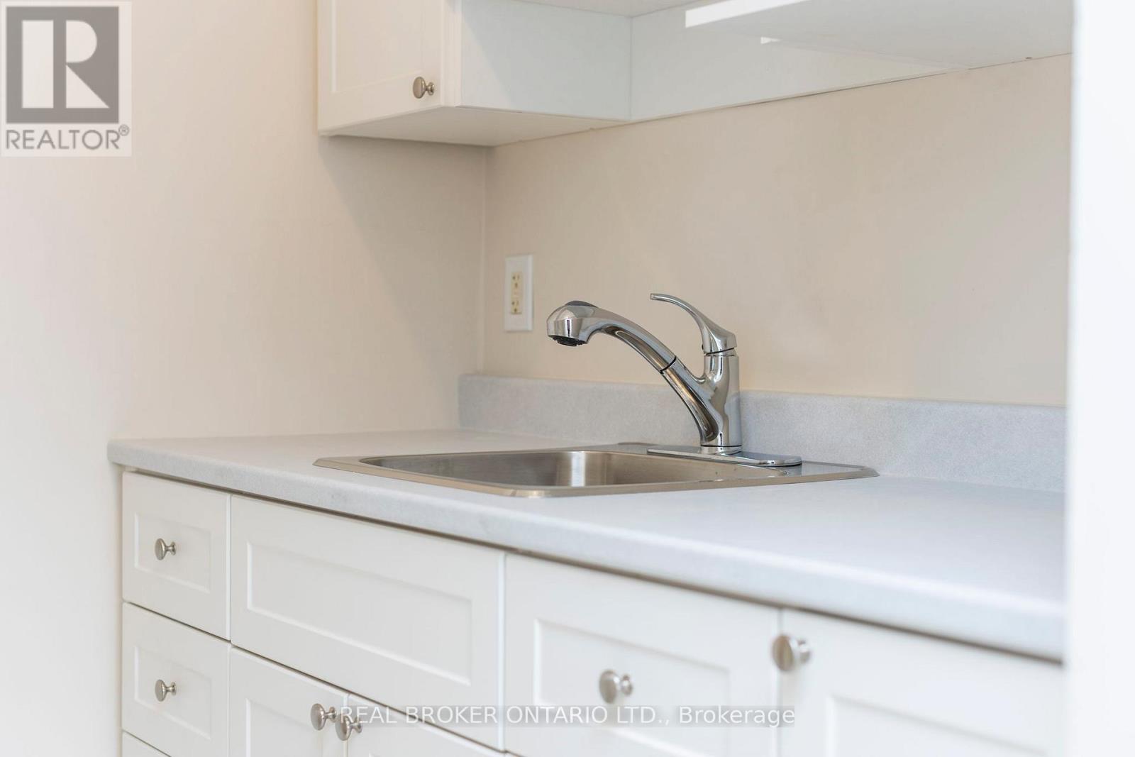 103c - 2041 Arrowsmith Drive