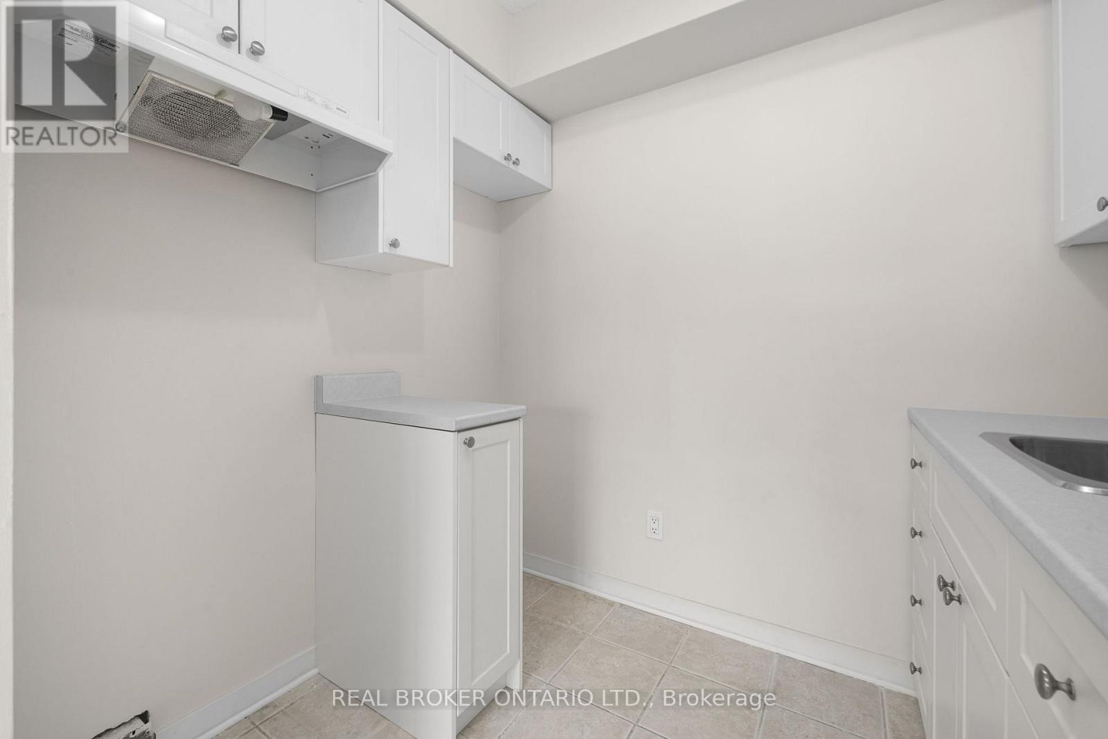 103c - 2041 Arrowsmith Drive