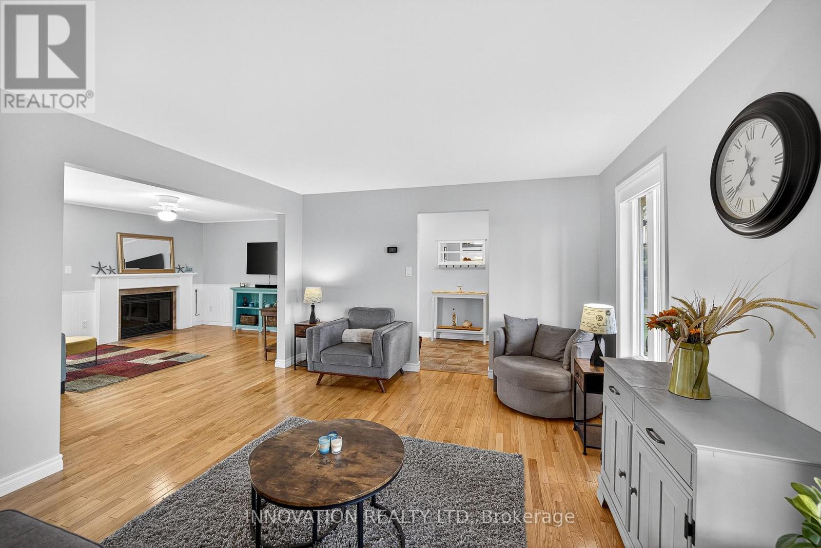 201 Greystone Crescent