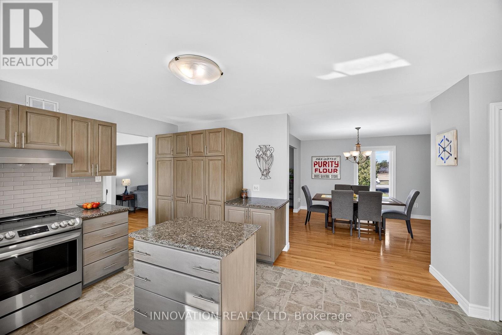 201 Greystone Crescent