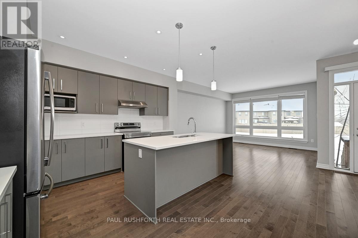 4958 Abbott Street E