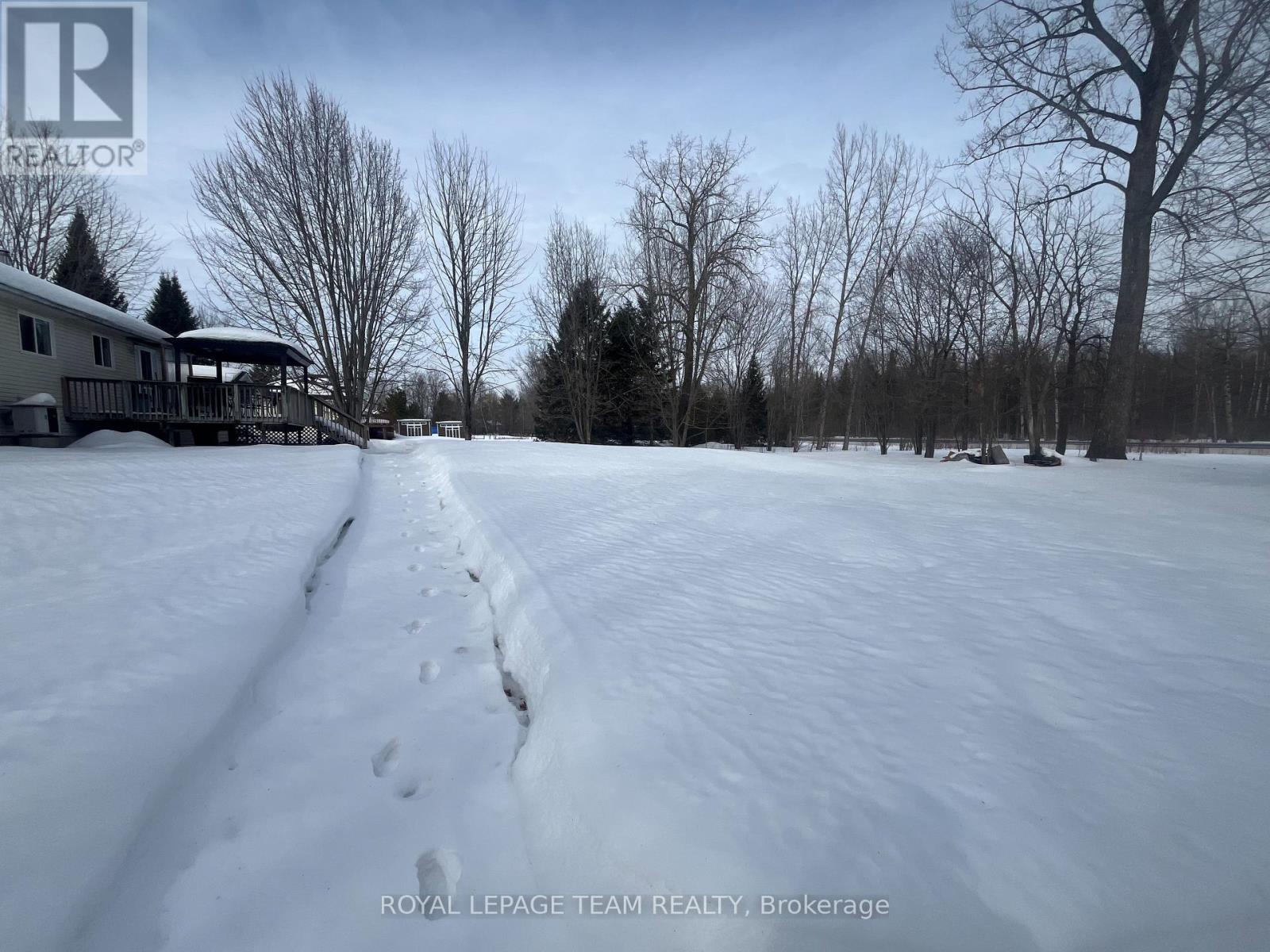 1115 Des Cerisiers Street