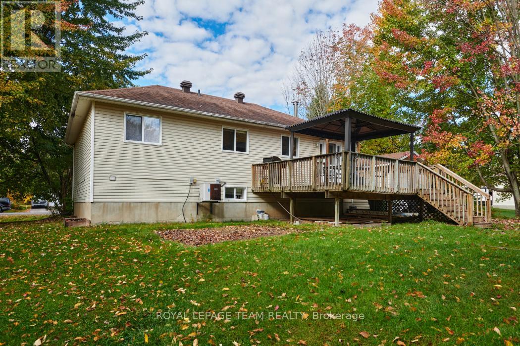 1115 Des Cerisiers Street