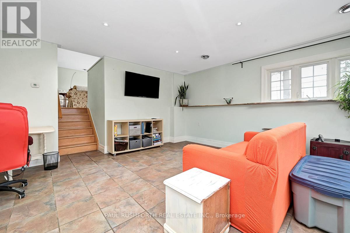 712 Flat Rapids Road