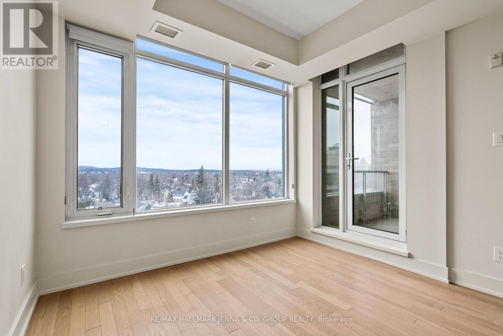 611 - 88 Richmond Road