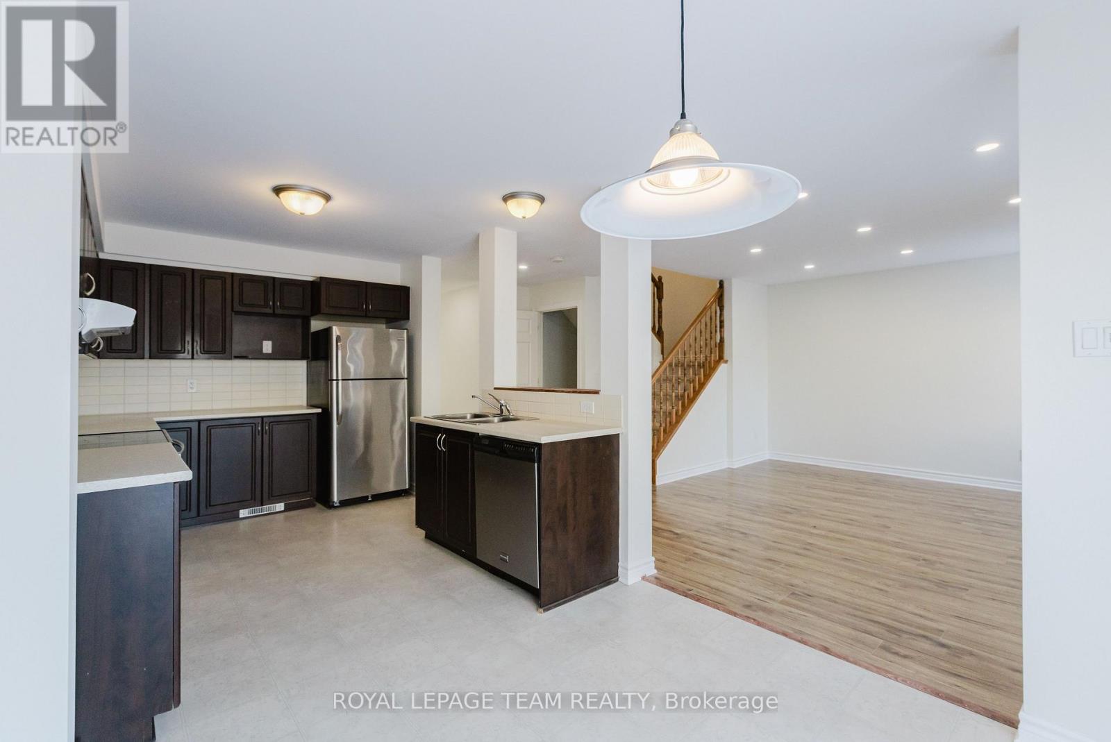 637 Clearbrook Drive