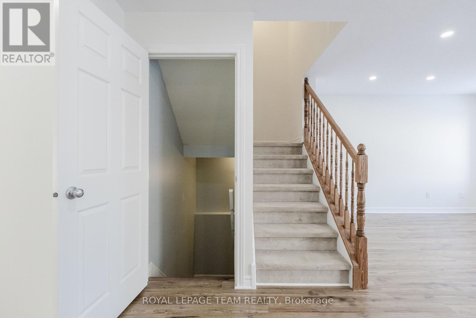 637 Clearbrook Drive