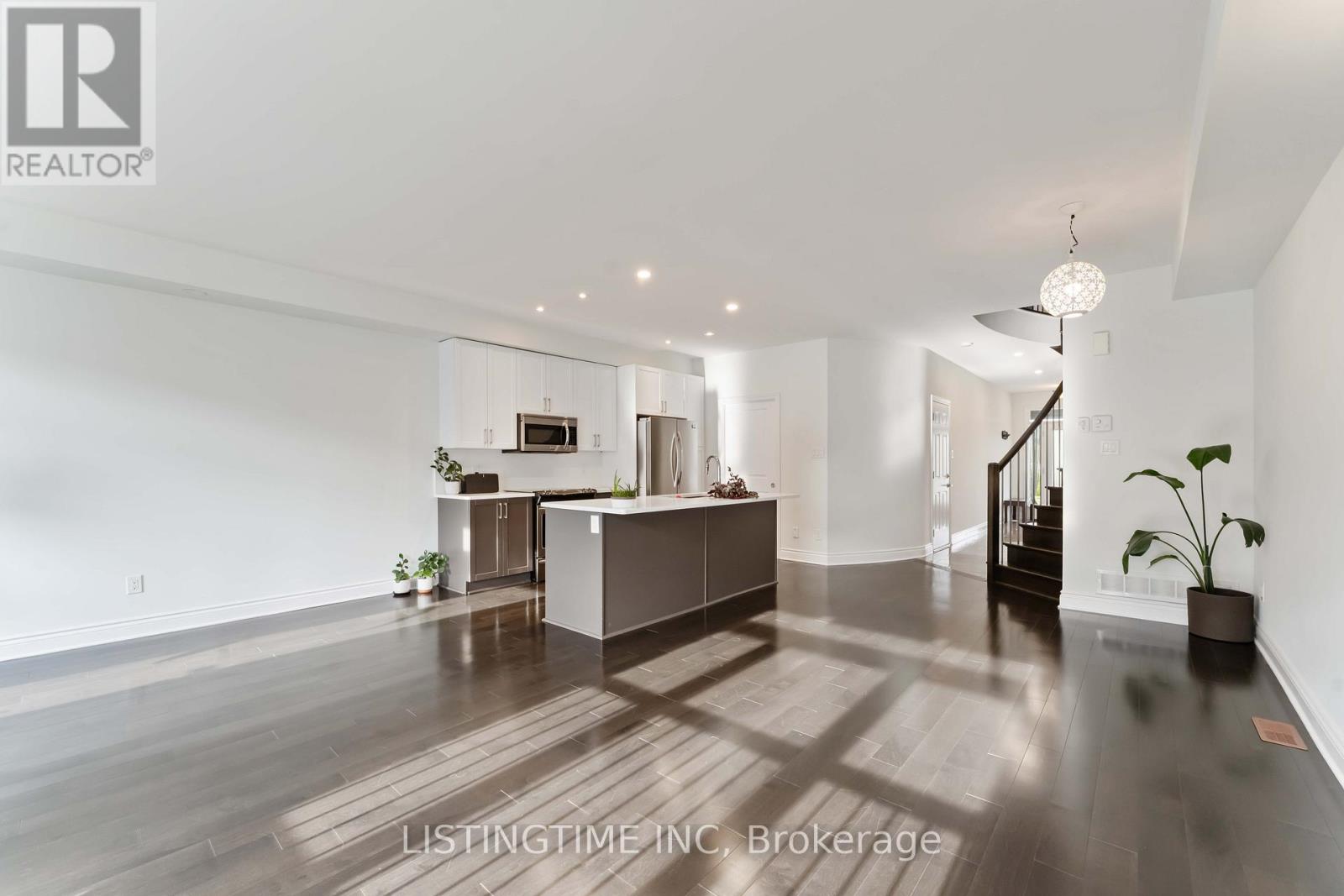 704 Brian Good Avenue