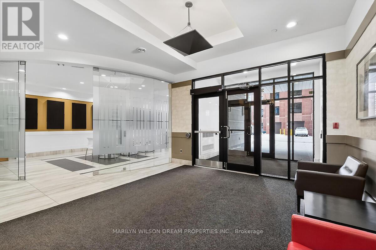 906 - 330 Loretta Avenue S