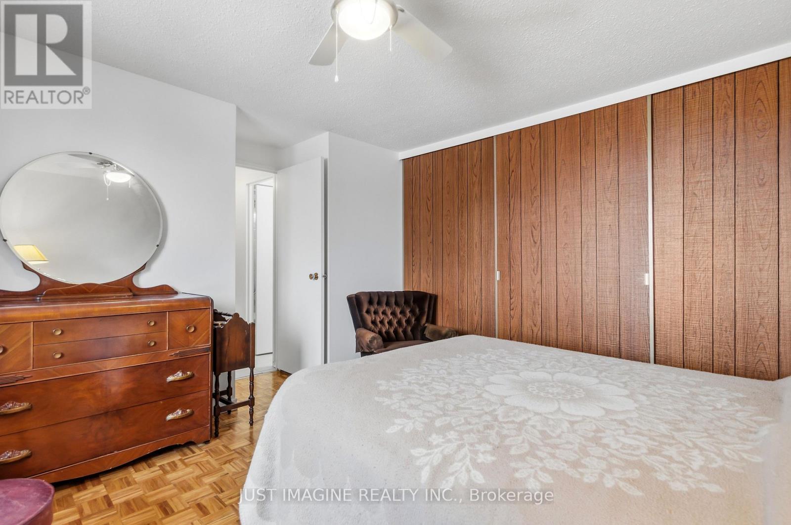 201 - 3100 Carling Avenue