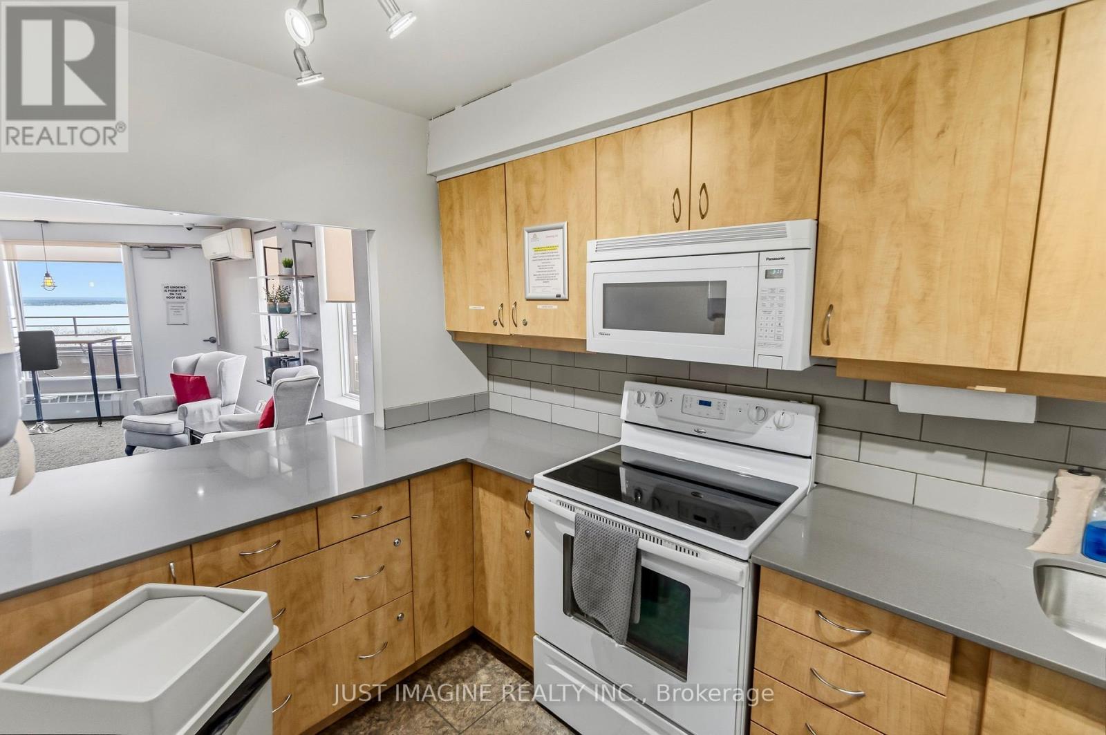 201 - 3100 Carling Avenue