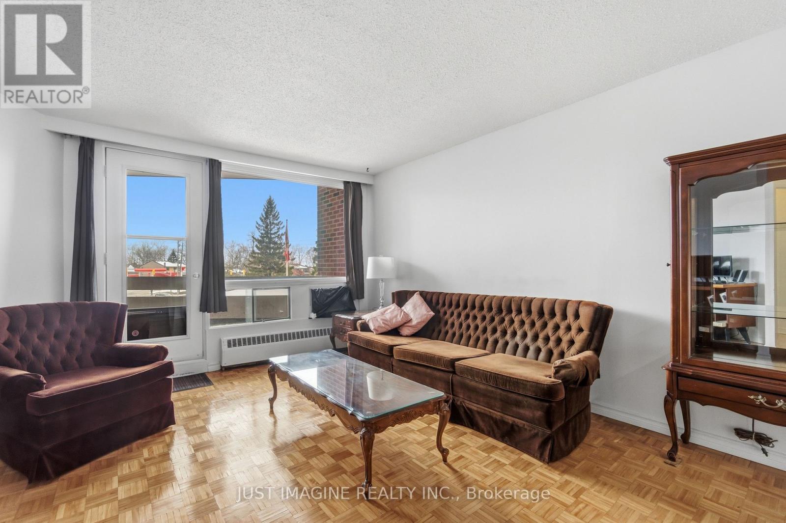 201 - 3100 Carling Avenue