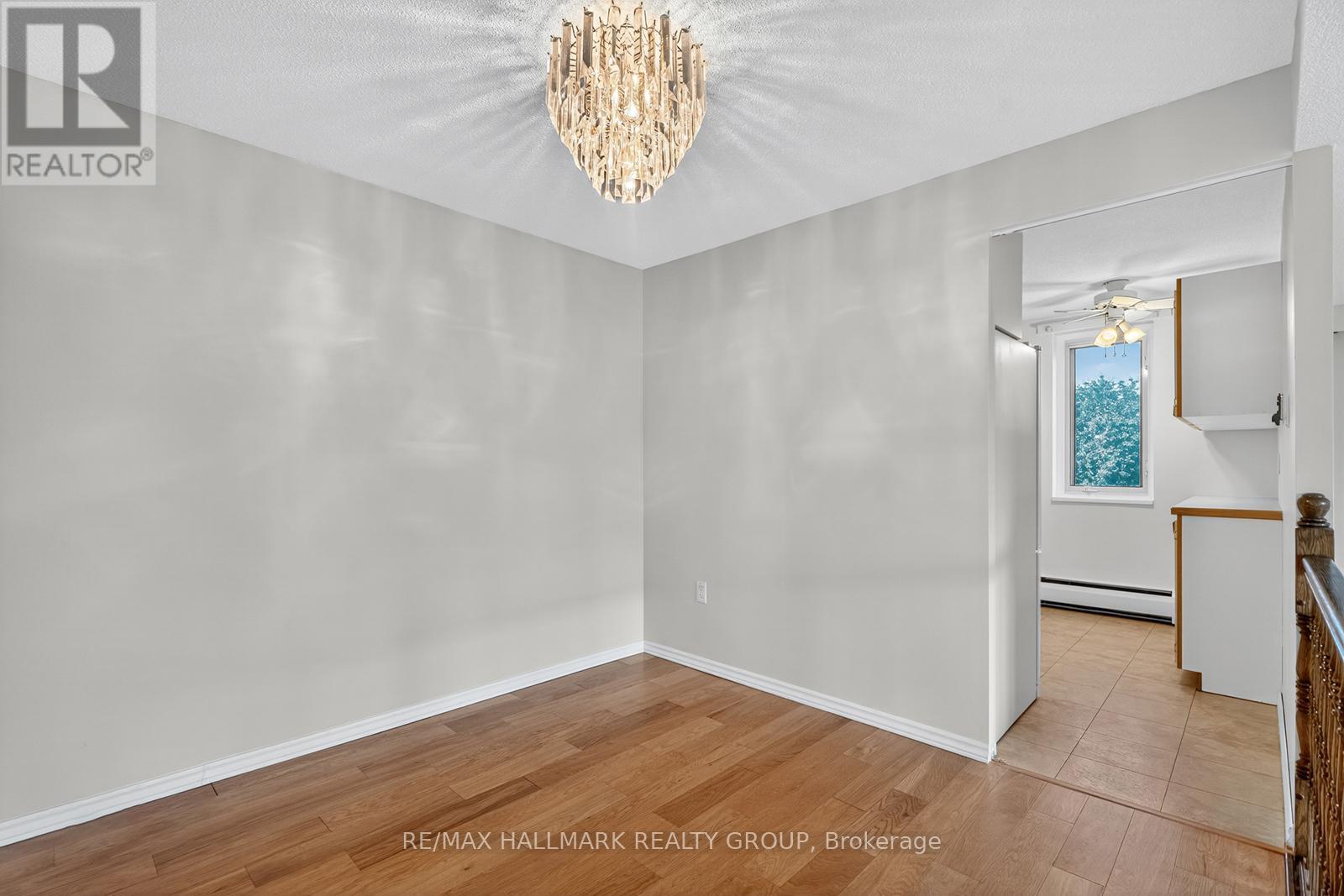 304 - 915 Elmsmere Road