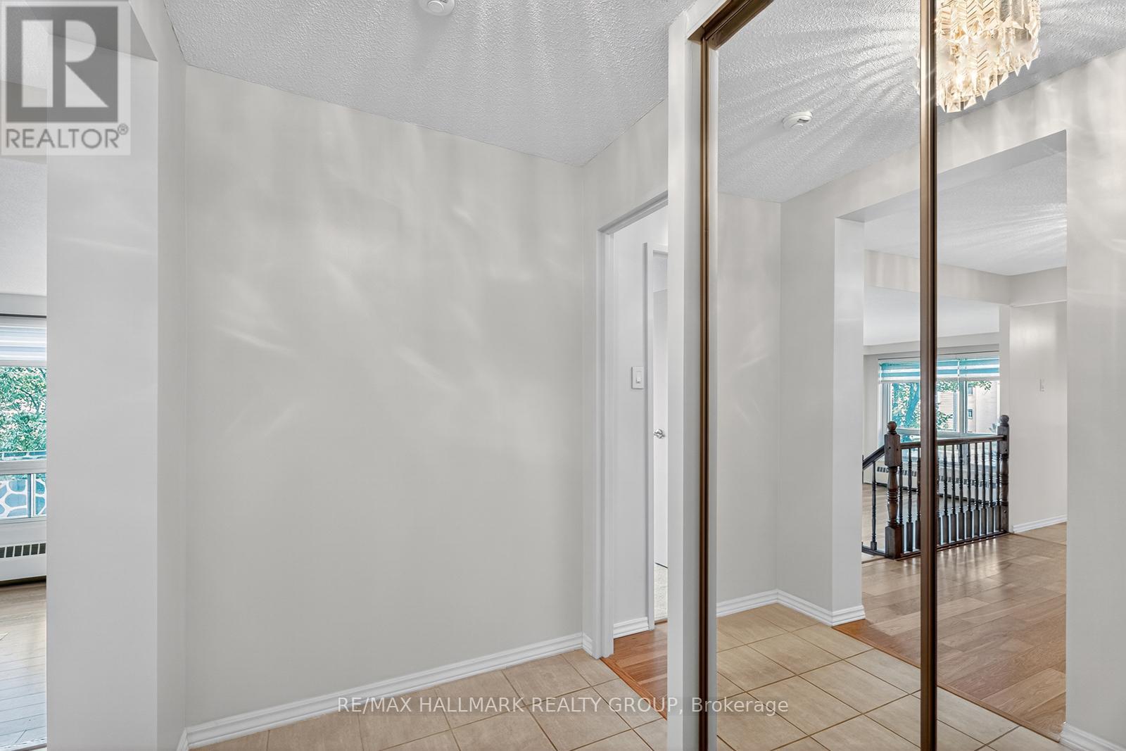 304 - 915 Elmsmere Road