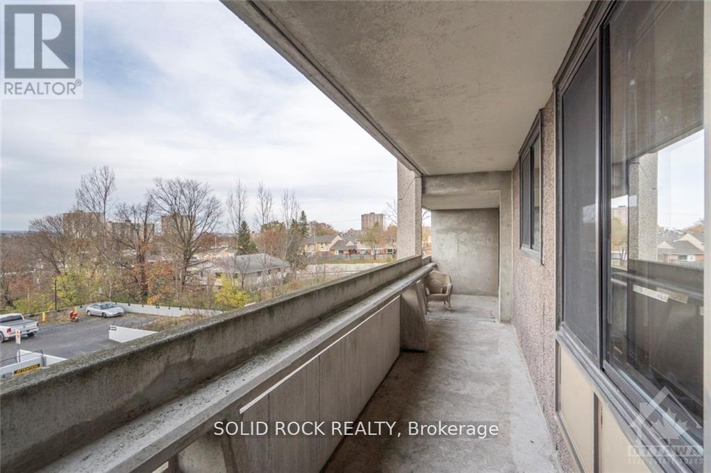 309 - 415 Greenview Avenue