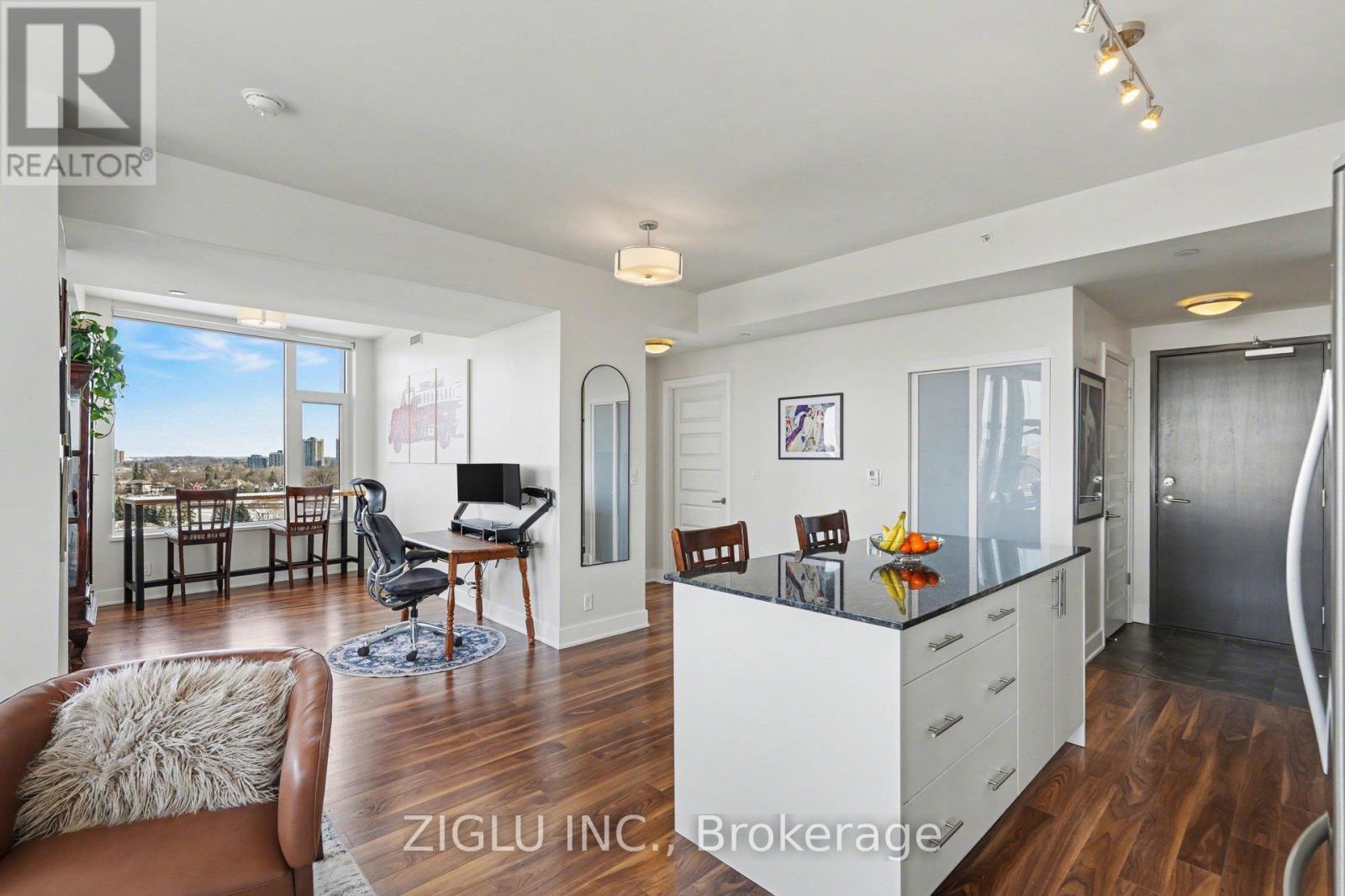 1005 - 1035 Bank Street