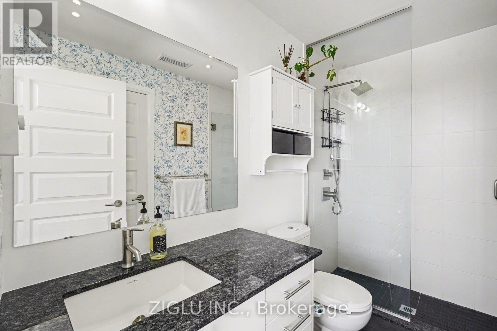 1005 - 1035 Bank Street