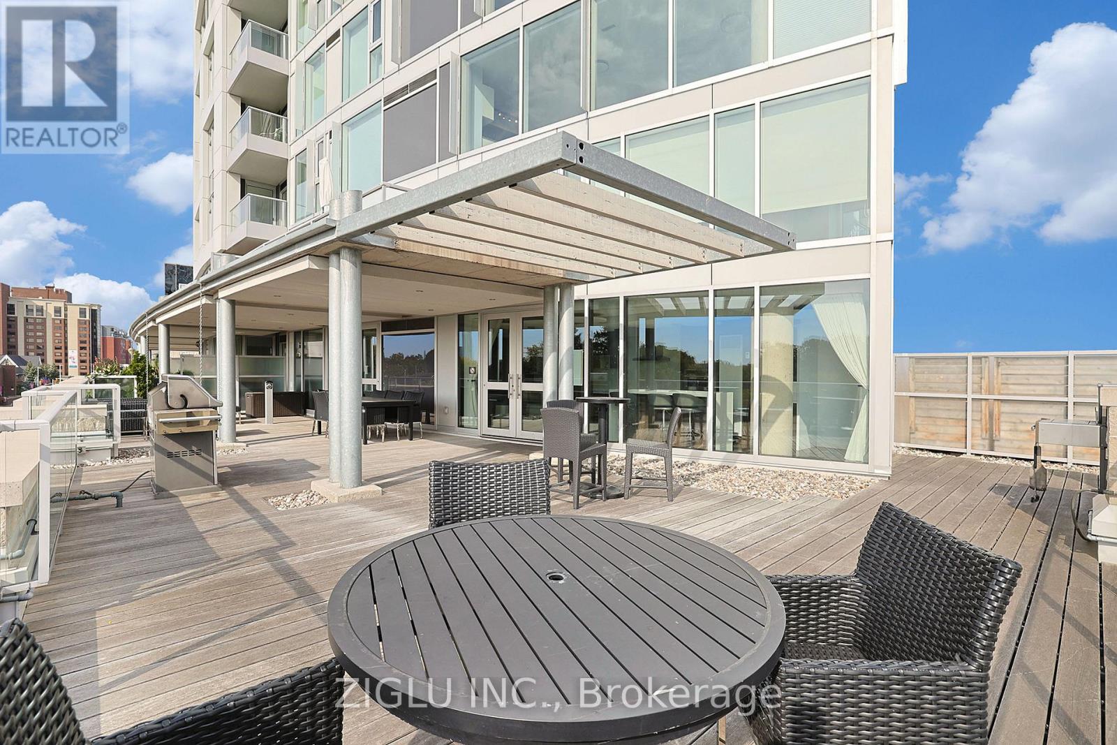 1005 - 1035 Bank Street