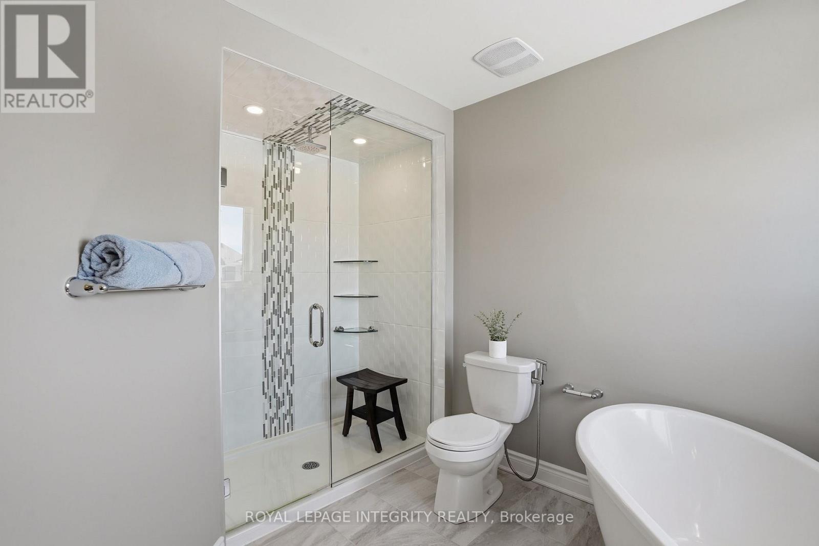 1012 Cottontail Walk