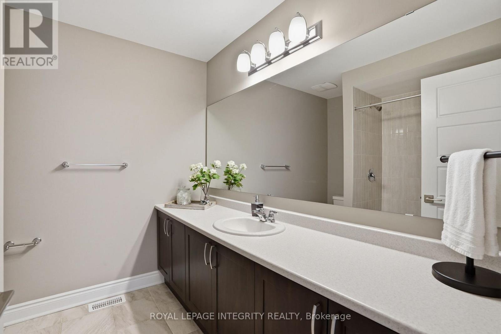 1012 Cottontail Walk