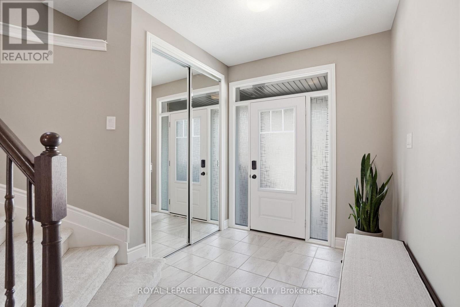 1012 Cottontail Walk