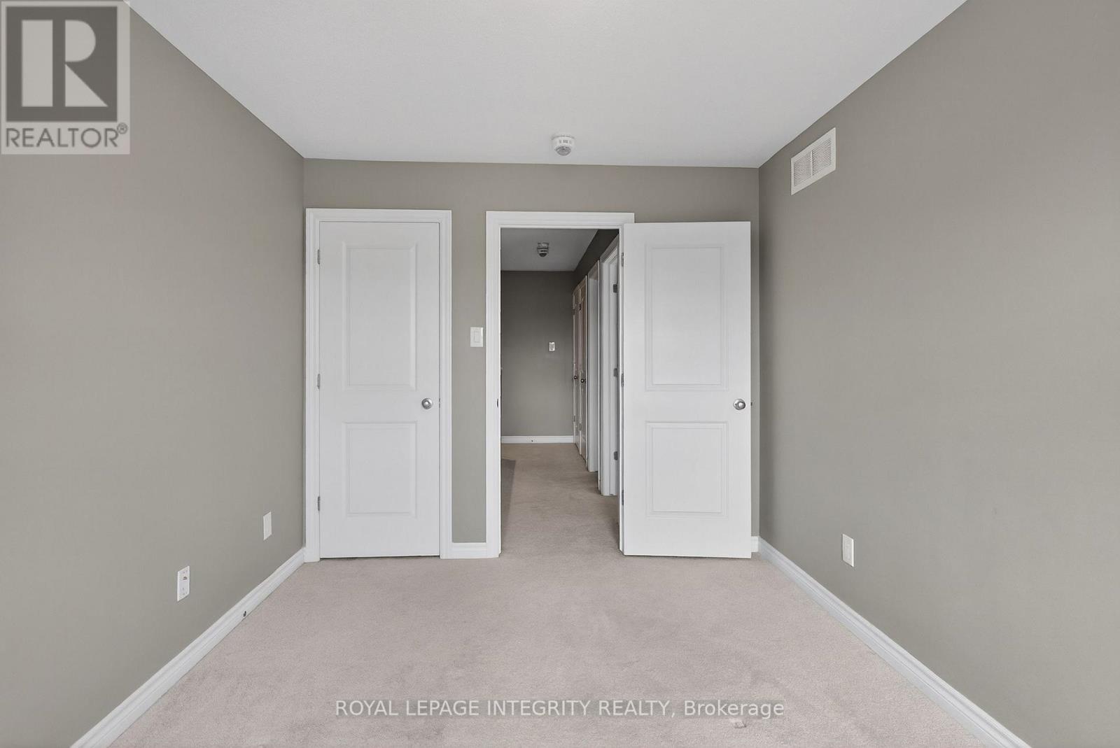 630 Lauraleaf Crescent