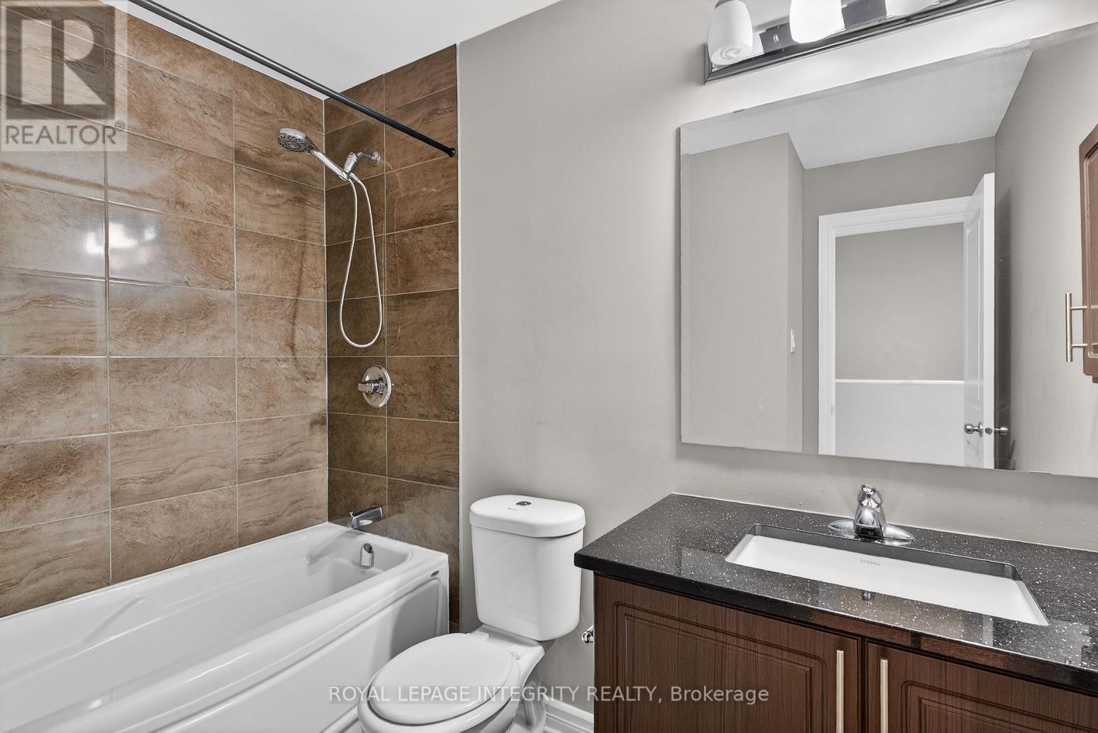 630 Lauraleaf Crescent