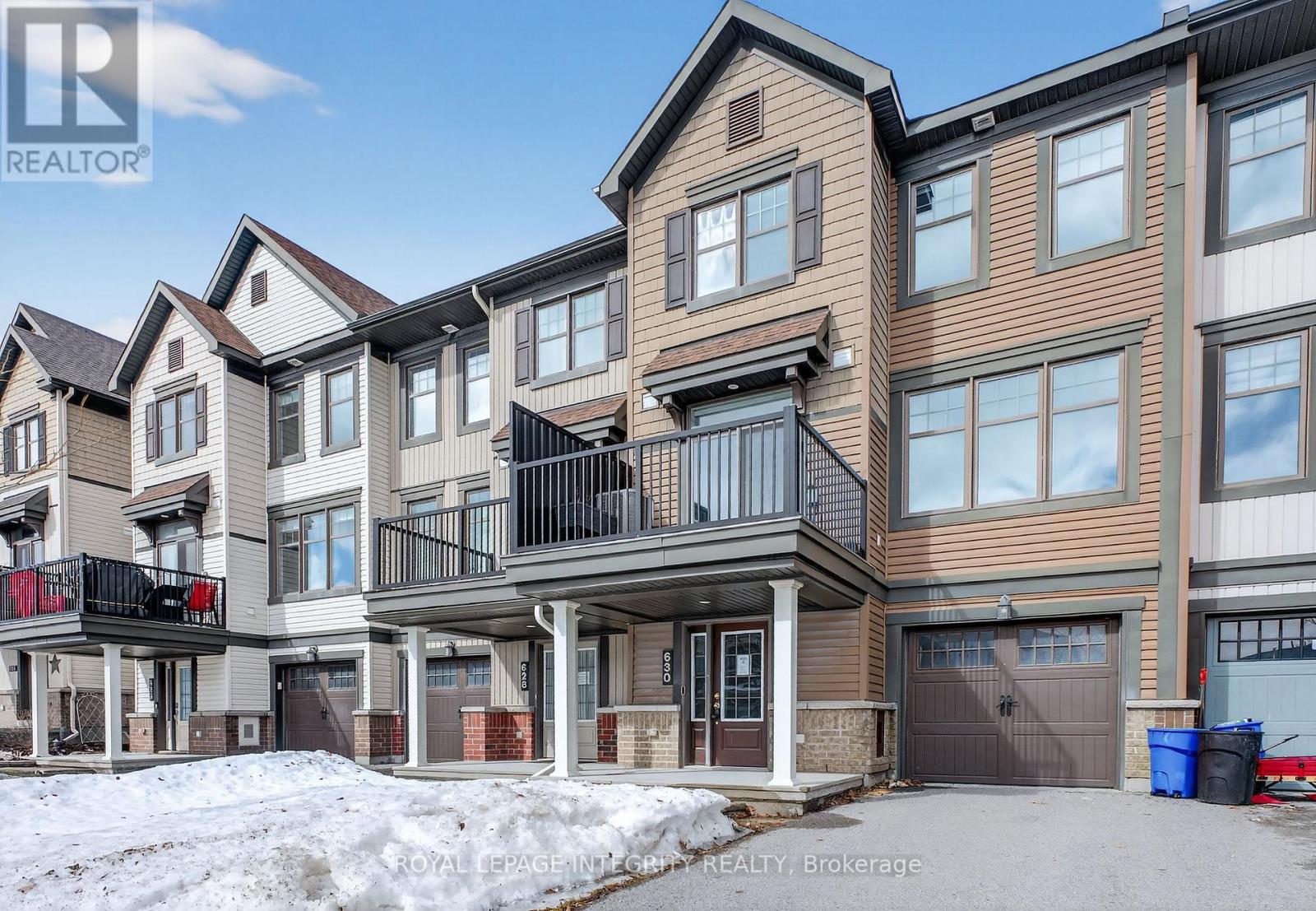 630 Lauraleaf Crescent