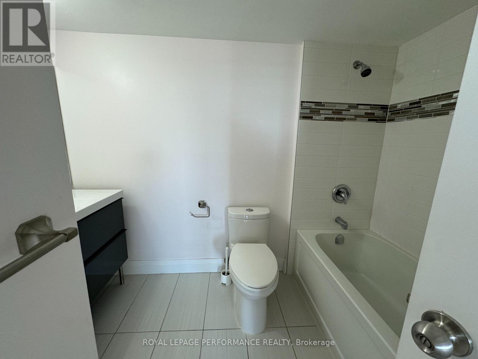 1209 - 2760 Carousel Crescent