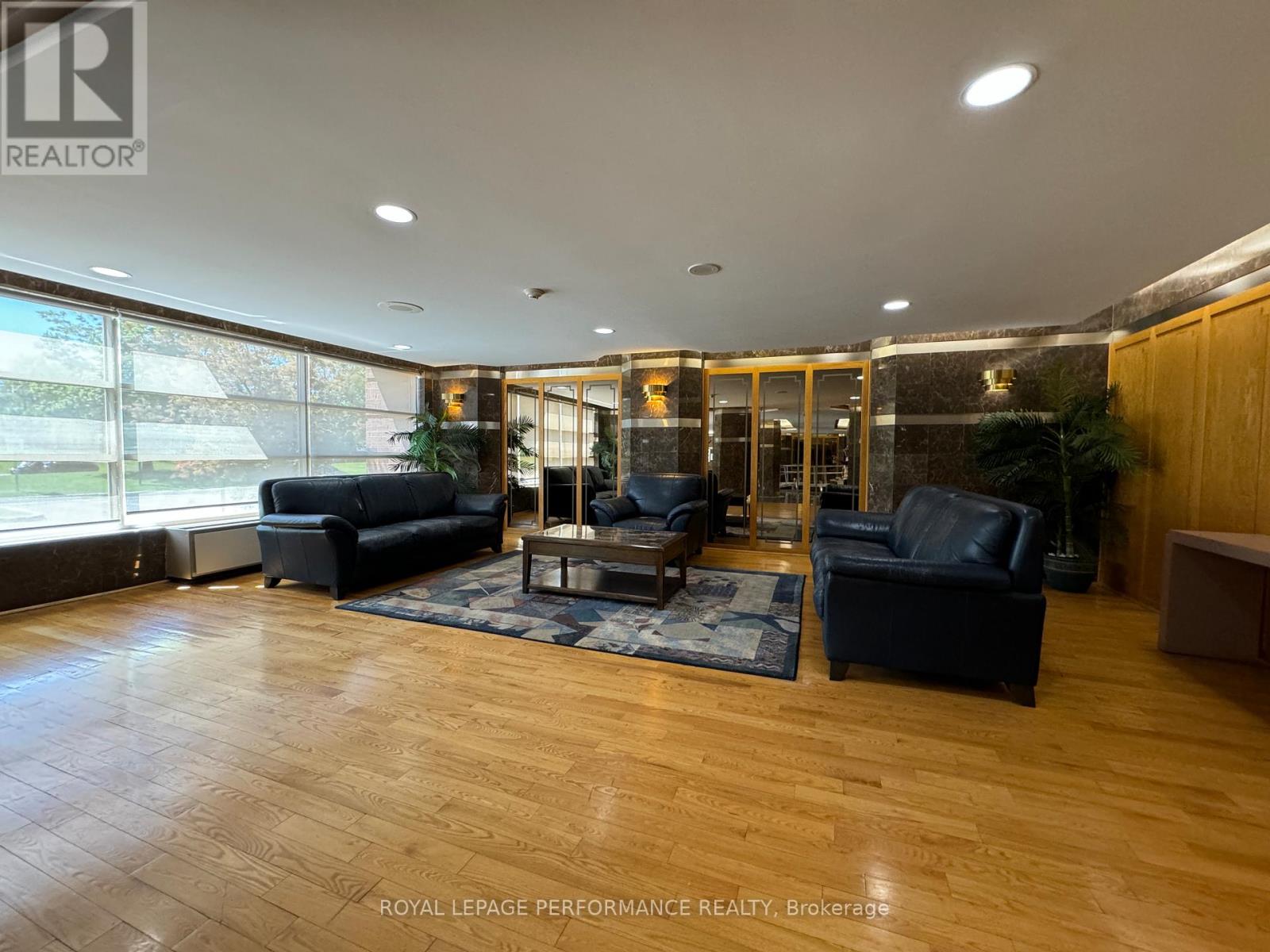 1209 - 2760 Carousel Crescent