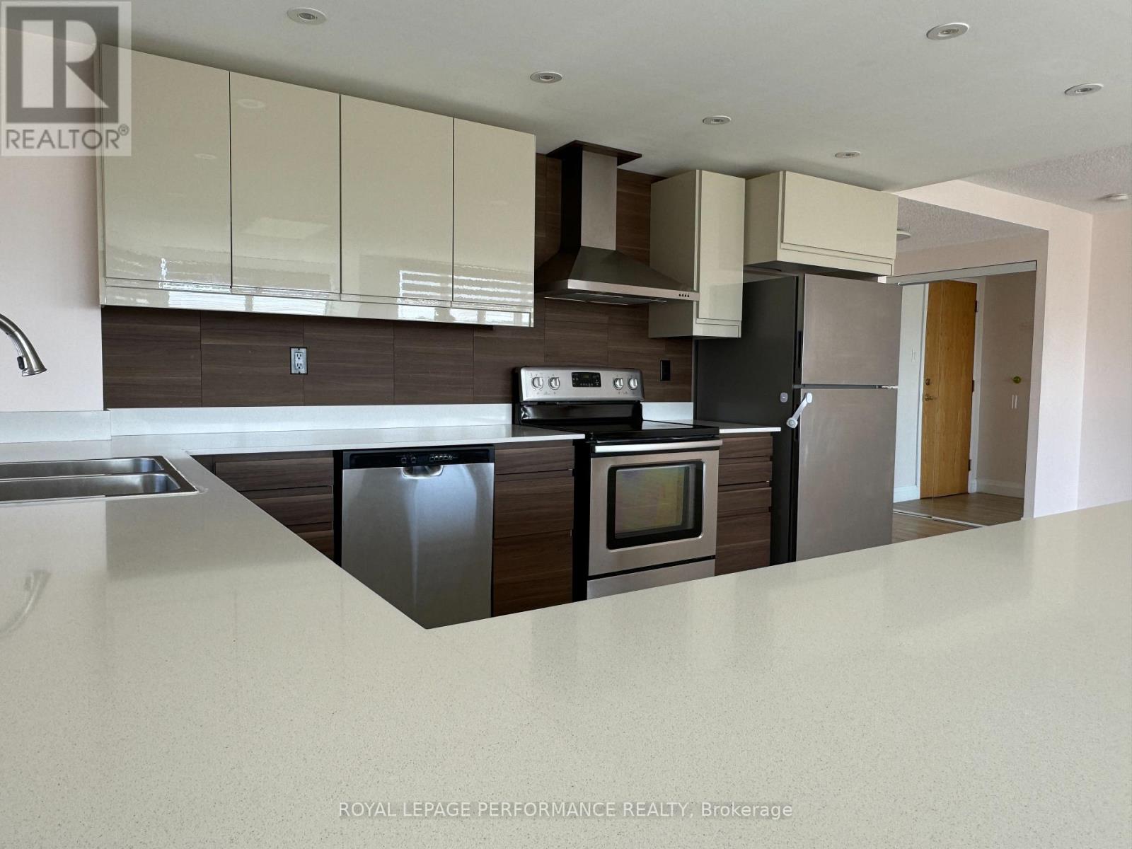 1209 - 2760 Carousel Crescent