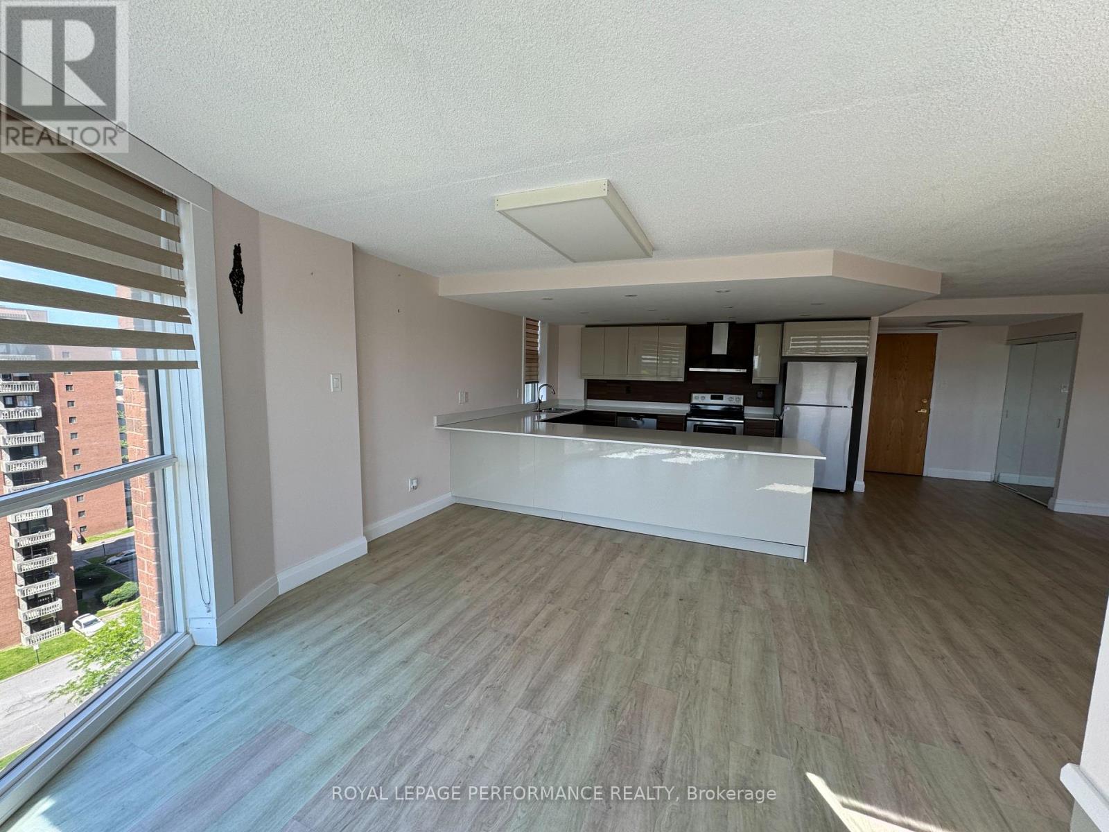 1209 - 2760 Carousel Crescent