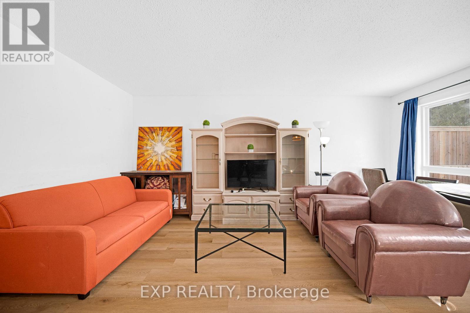 11k - 2080 Ogilvie Road