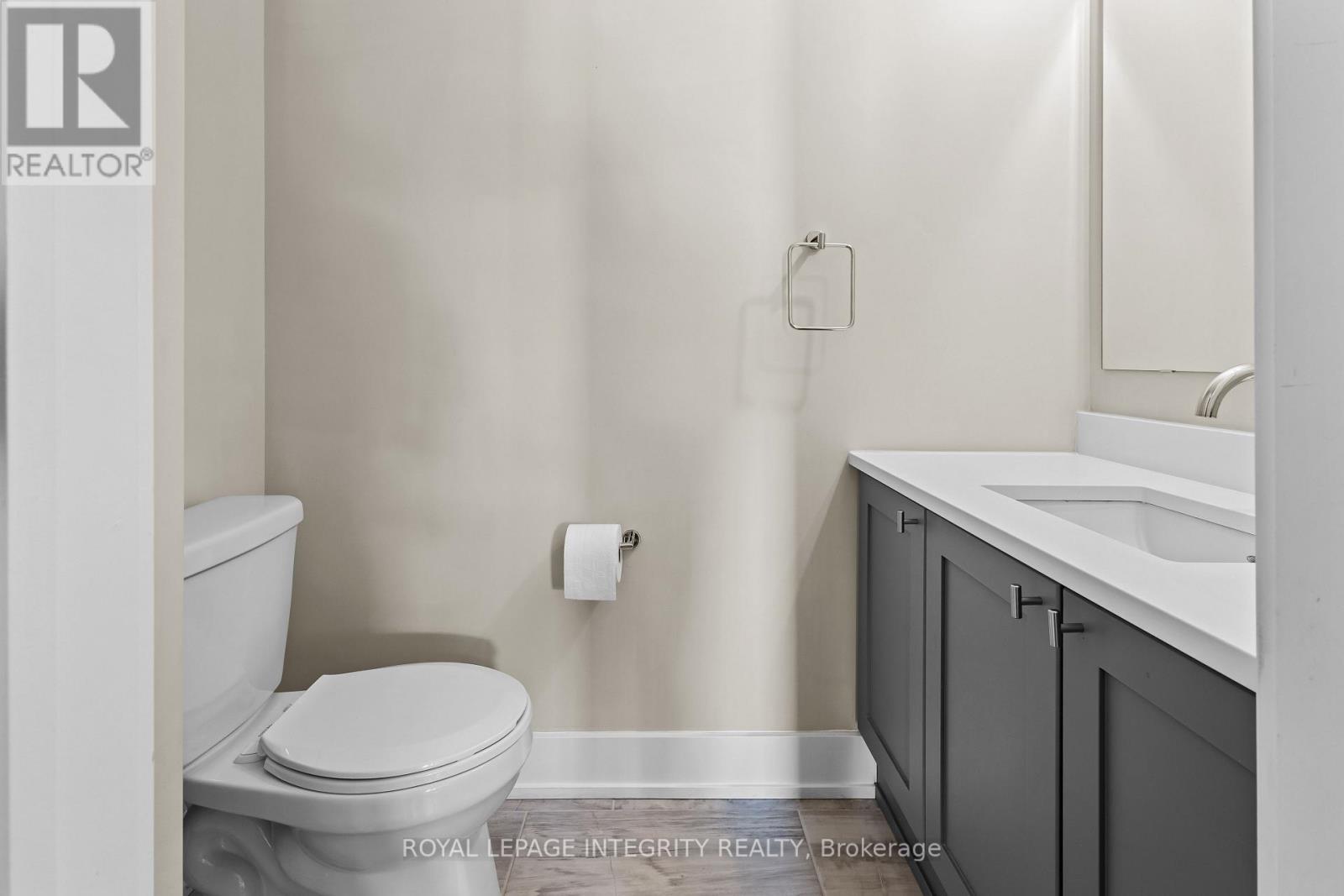 332 Haliburton Heights S