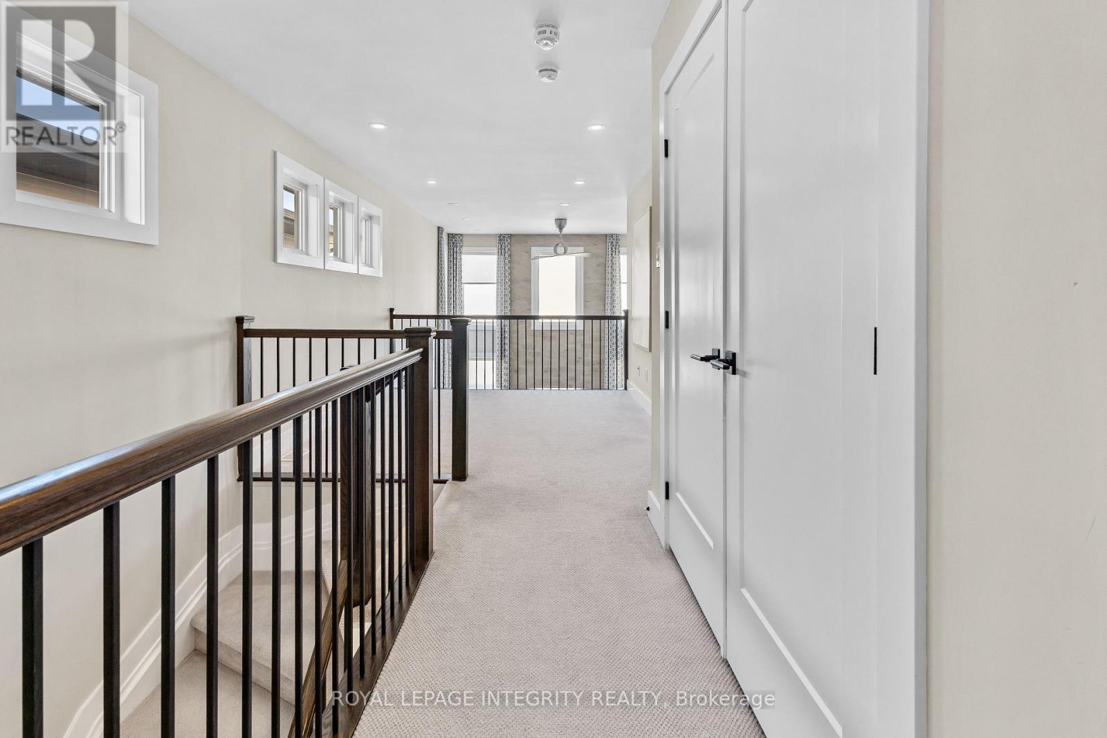 332 Haliburton Heights S