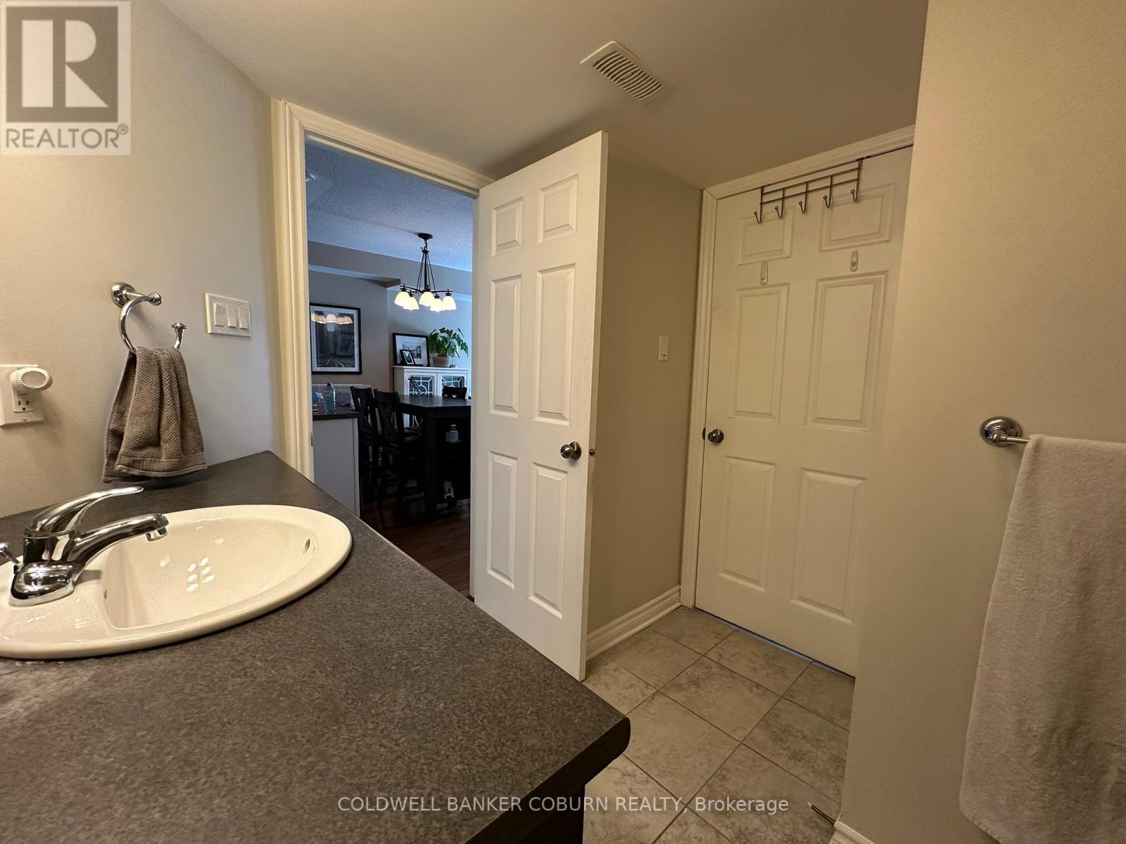 105 - 398 Van Buren Street