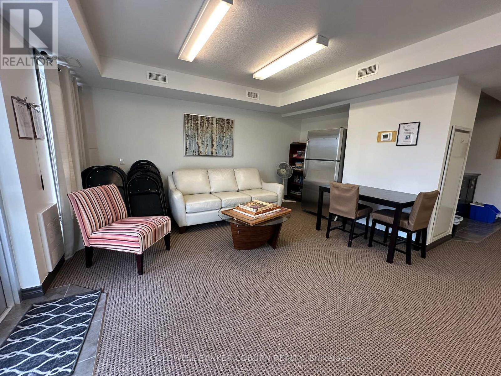 105 - 398 Van Buren Street