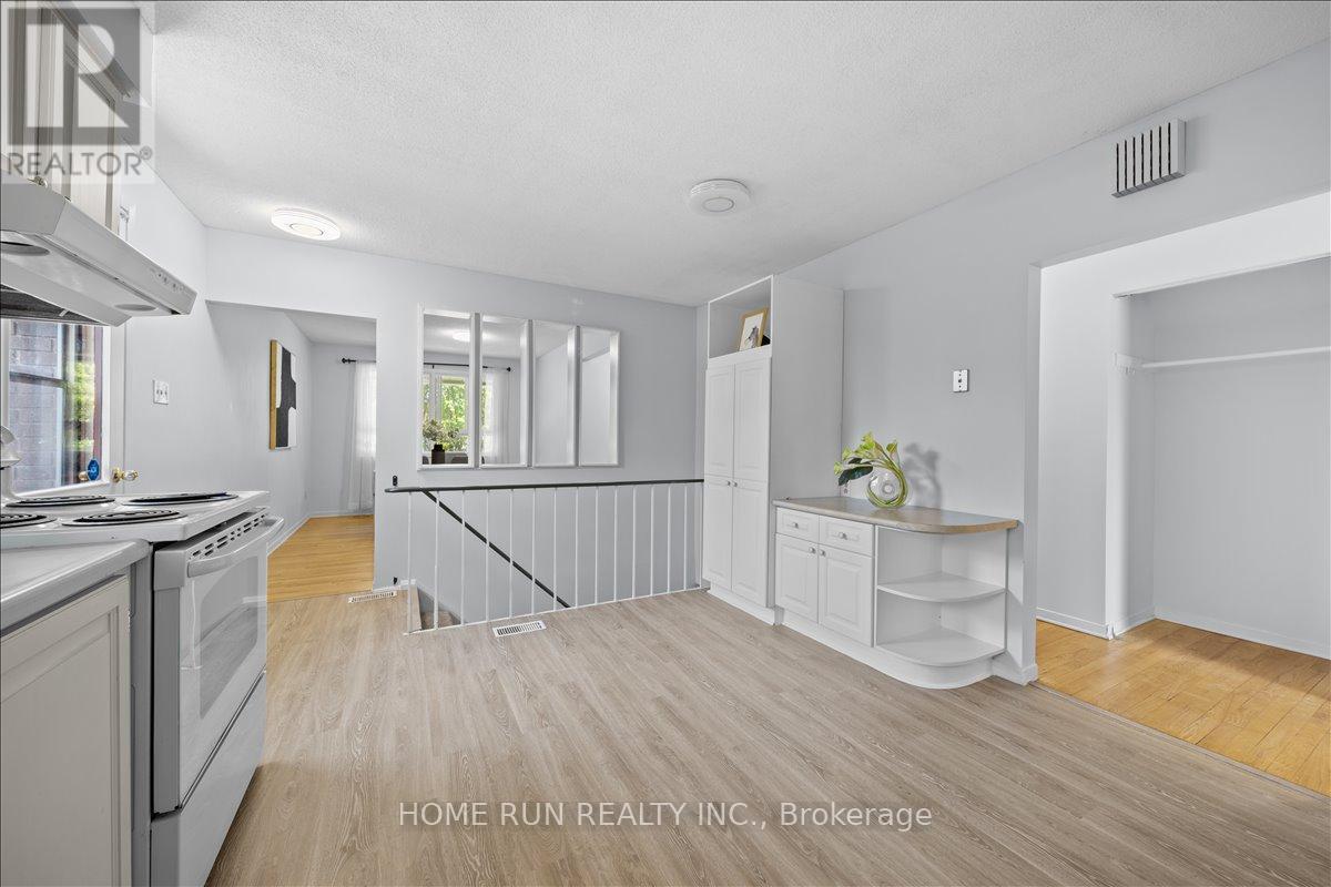 685 Farmington Avenue