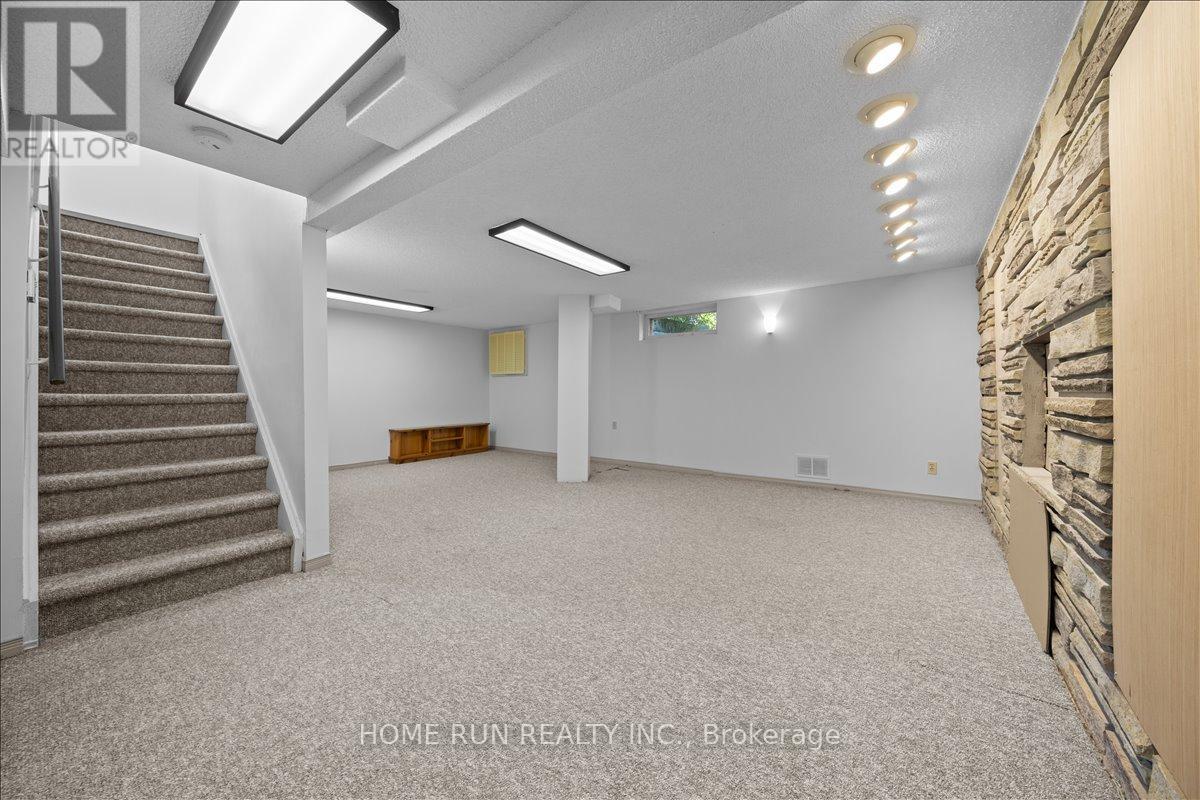 685 Farmington Avenue