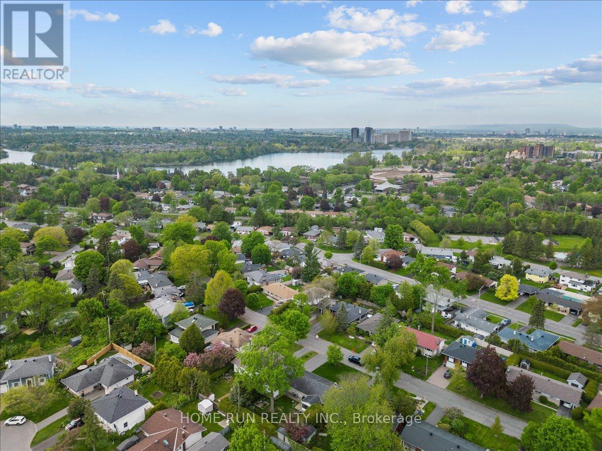 685 Farmington Avenue