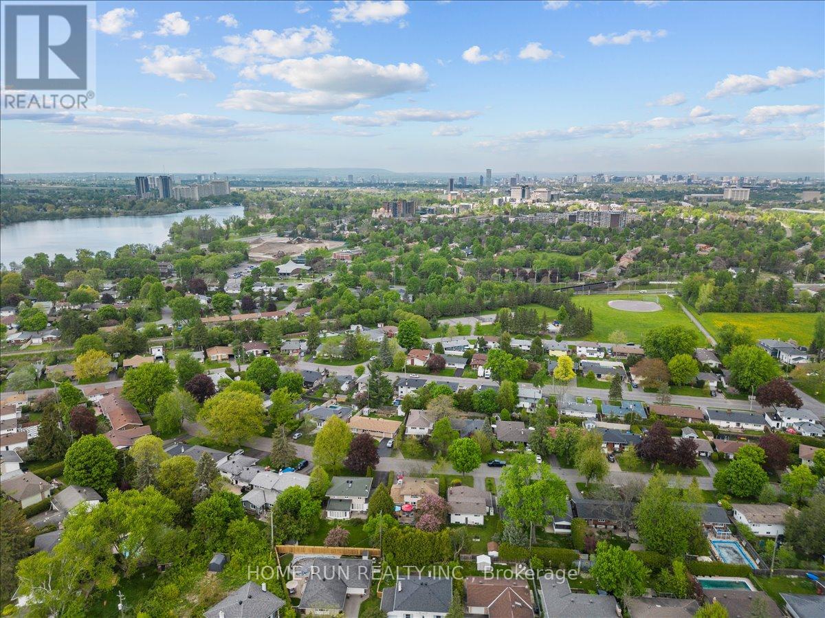 685 Farmington Avenue