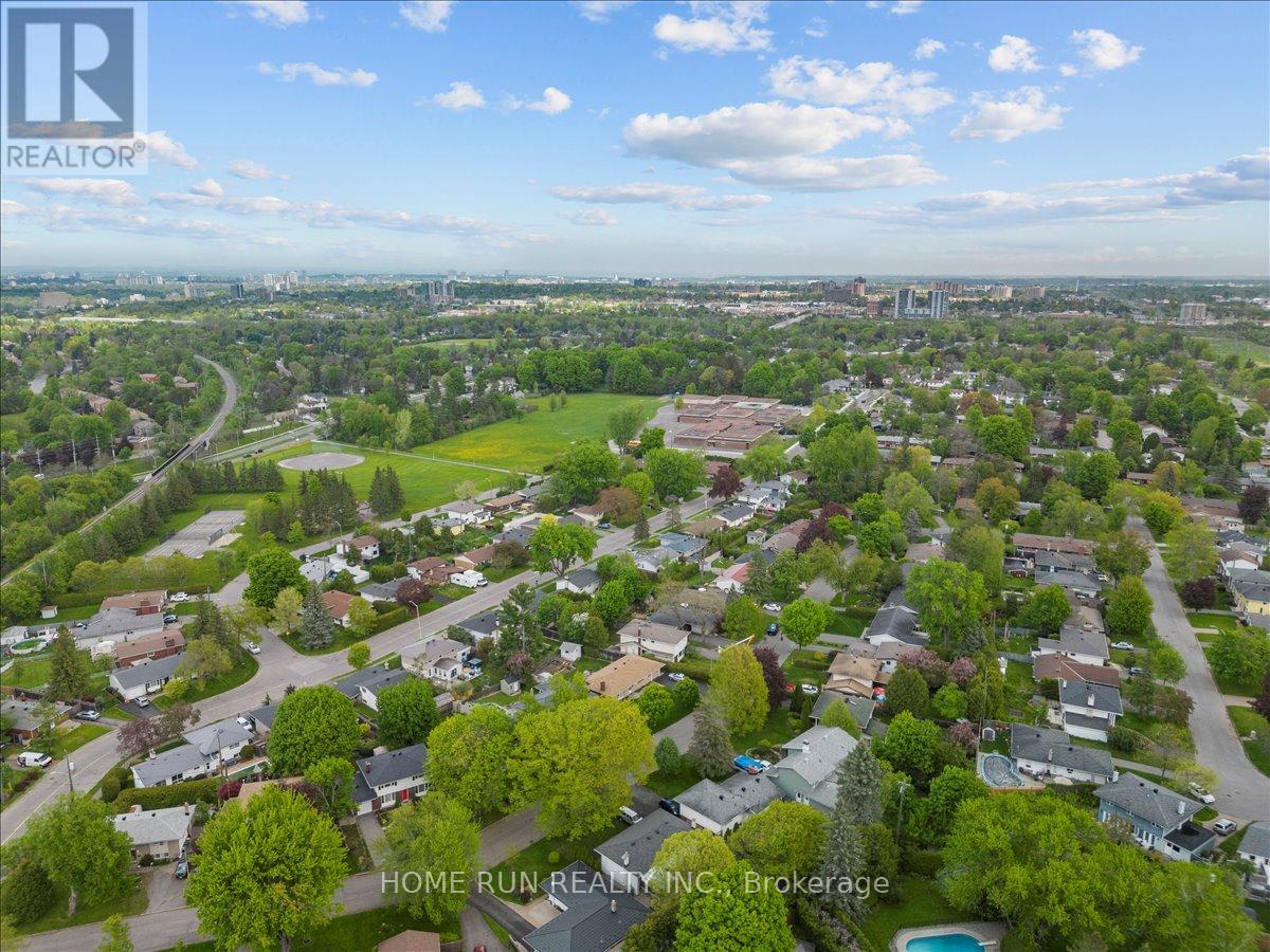 685 Farmington Avenue