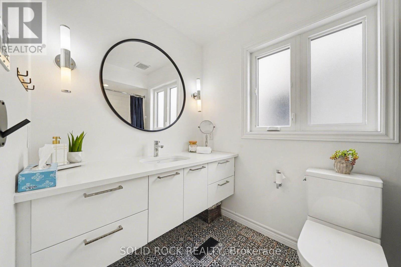 51 Pemberton Crescent