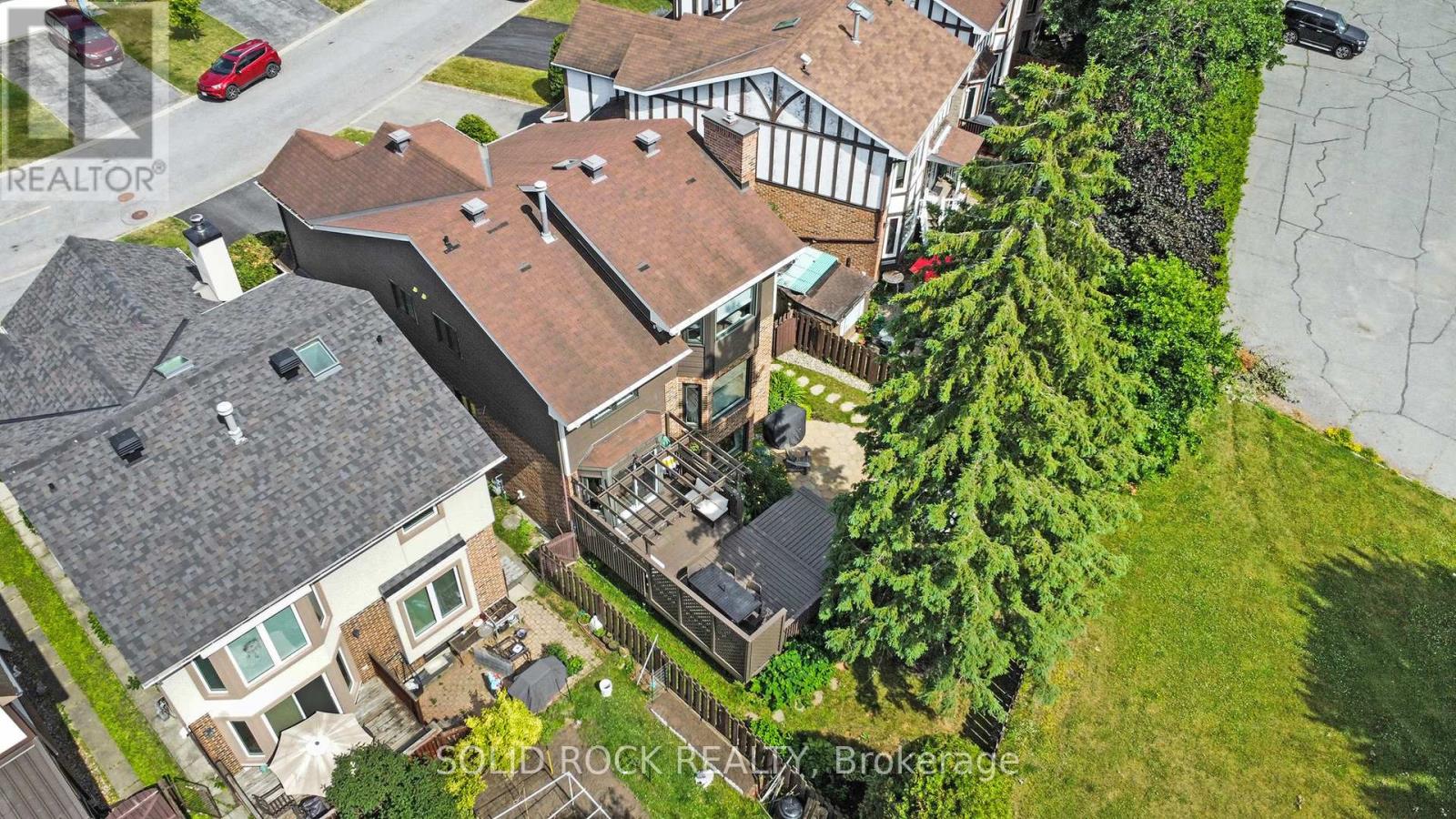 51 Pemberton Crescent