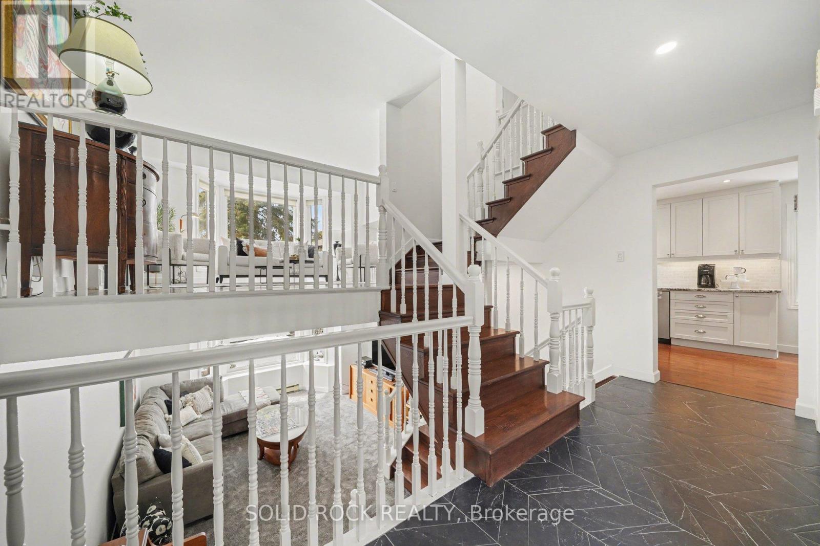 51 Pemberton Crescent