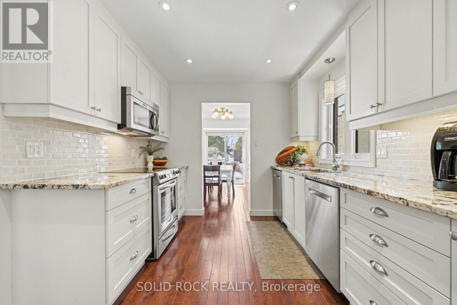 51 Pemberton Crescent