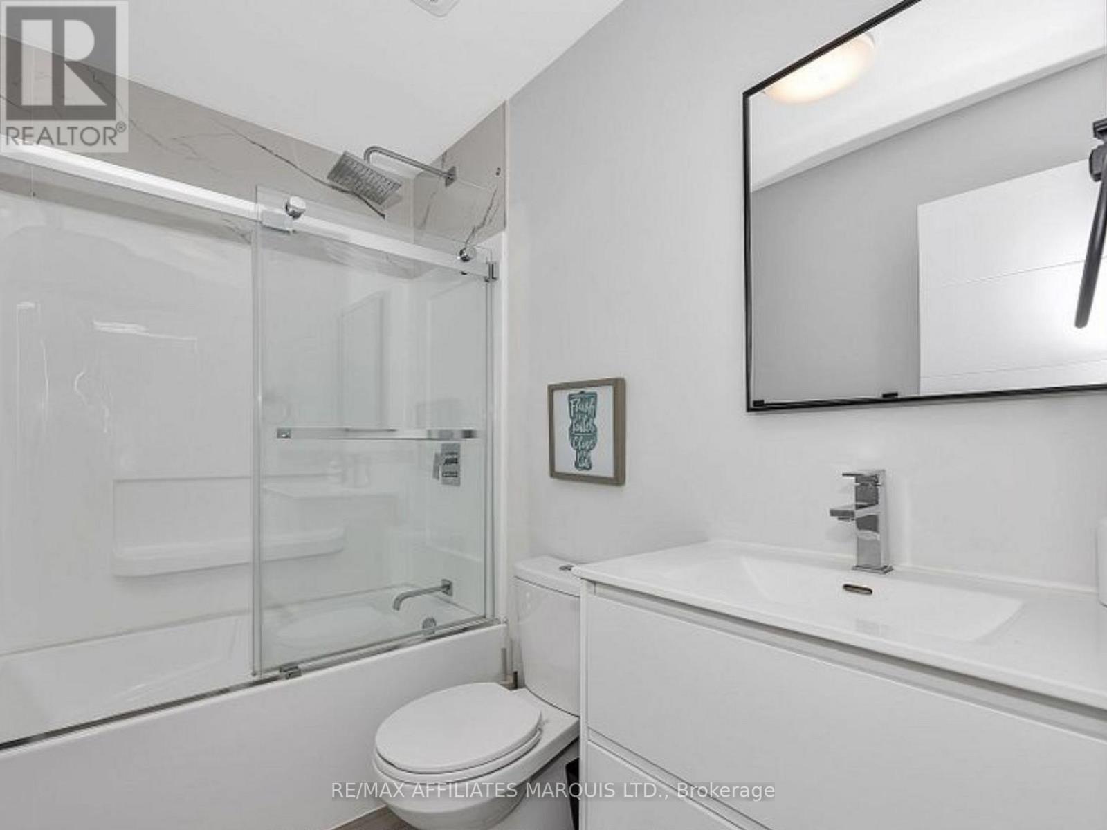 69 St Polycarp Street