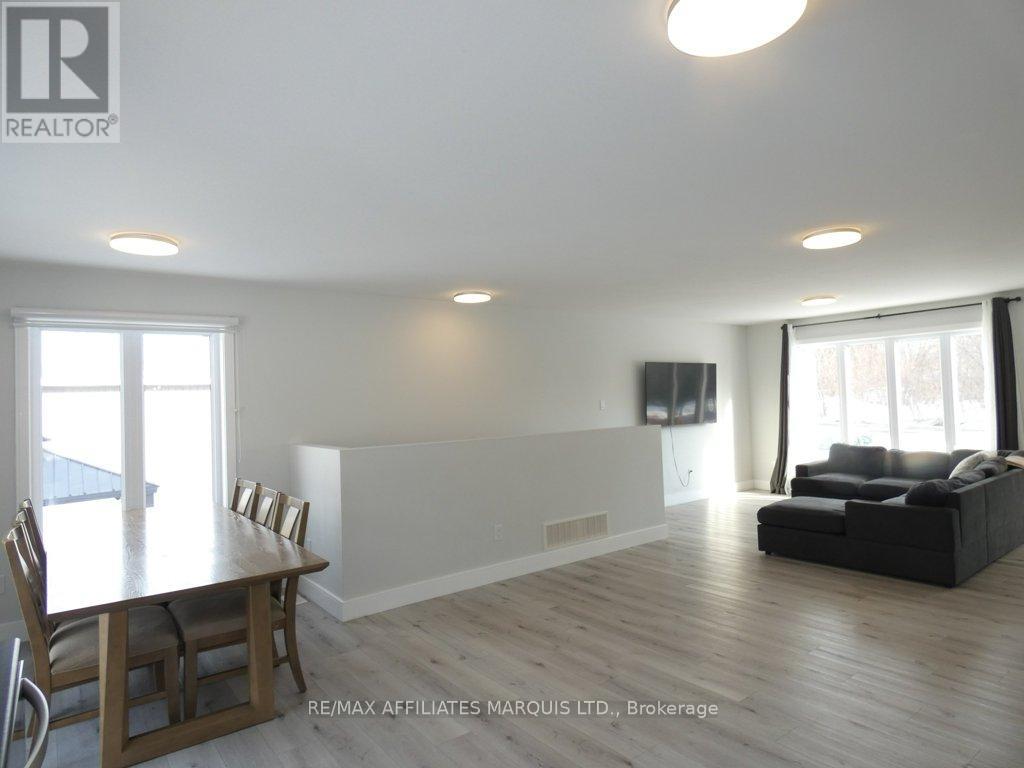 69 St Polycarp Street