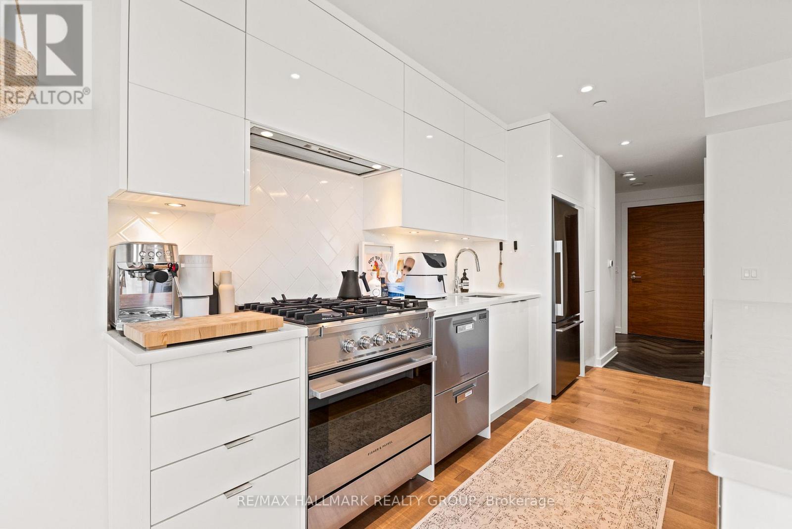 207 - 135 Barrette Street